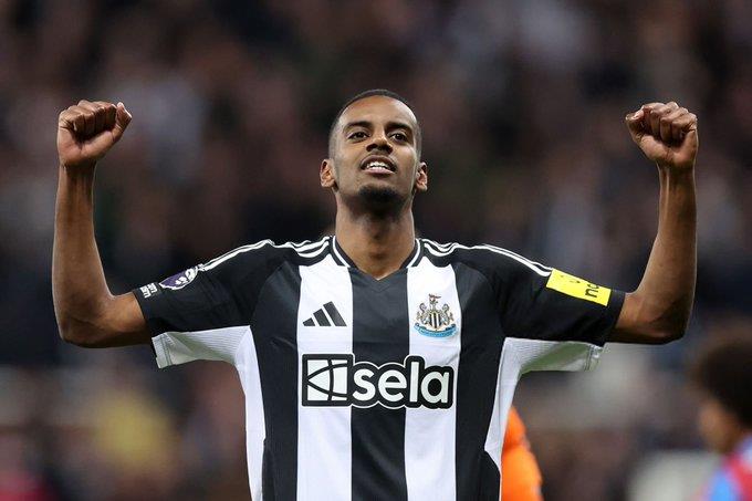 Newcastle từ chối lời đề nghị chính thức trị giá 120 triệu bảng của Liverpool cho Isaac