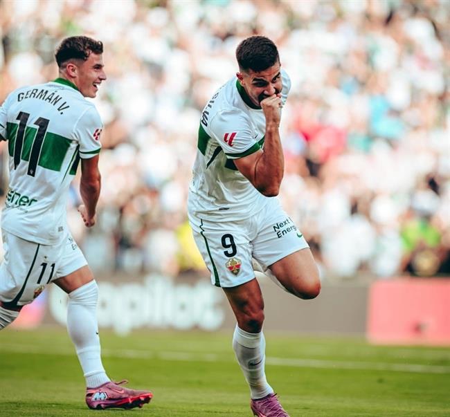 Nhận định Osasuna vs Elche (00h30 ngày 26/9): Tận dụng lợi thế