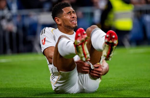 Jude Bellingham roi san trong nuoc mat 