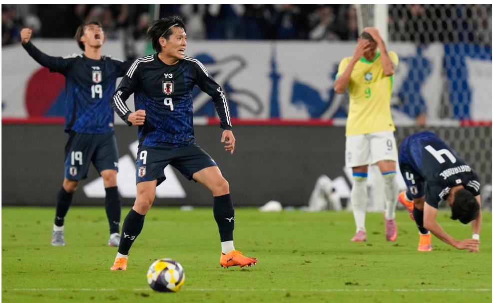 Tuyển Nhật Bản có chiến thắng lịch sử trước Brazil của Ancelotti
