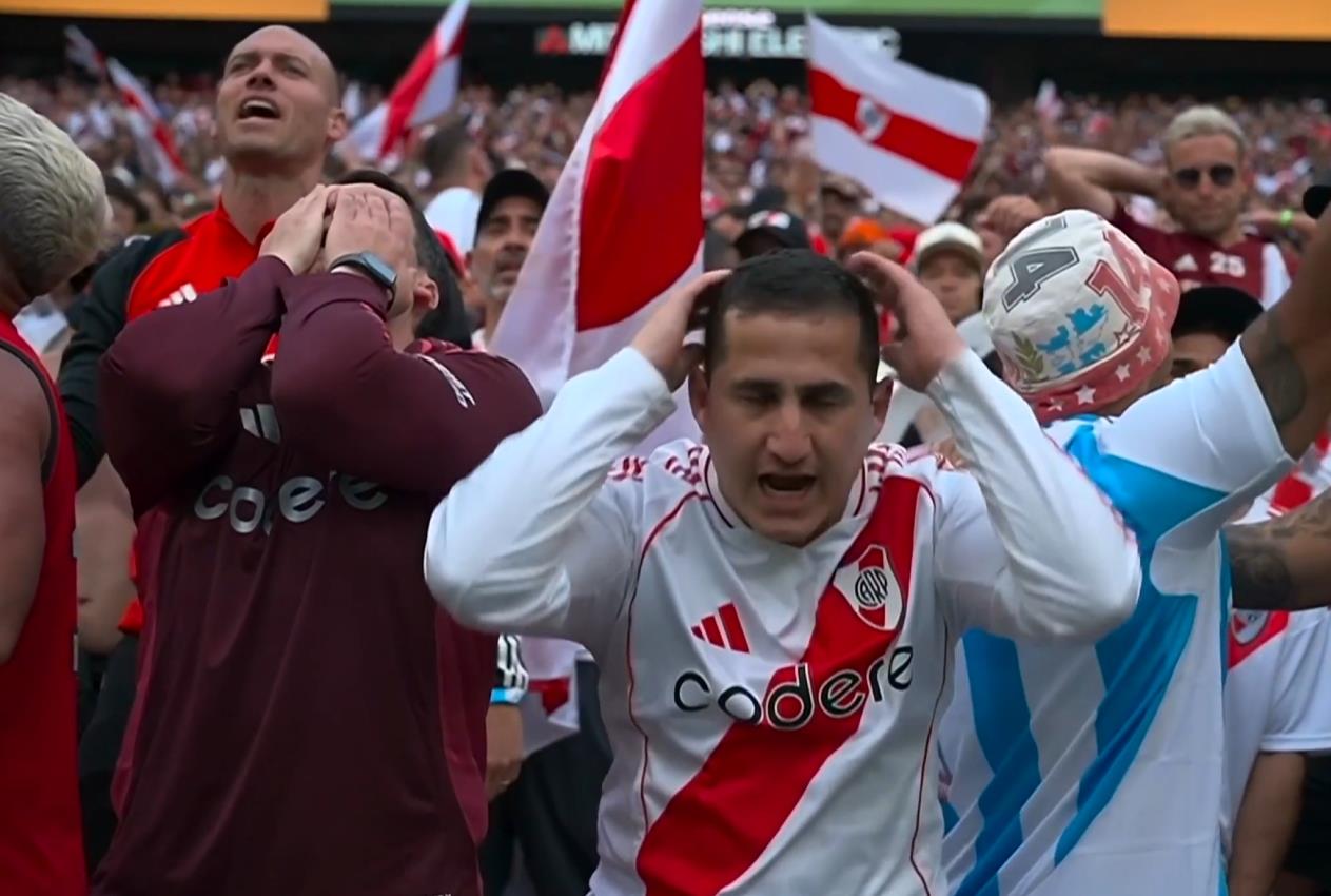 River Plate thua Inter Milan và bị loại. Hai gã khổng lồ của Argentina đã bị loại ở vòng bảng Club World Cup. River Plate thua Inter Milan và bị loại. Hai gã khổng lồ của Argentina đã bị loại ở vòng bảng Club World Cup.