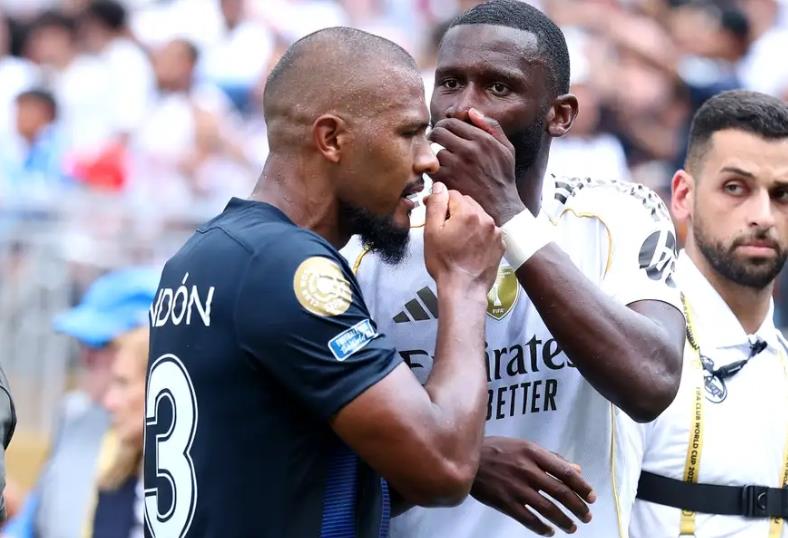 Rondon: Chúng tôi thiếu cá tính trong trận đấu với Real Madrid và thật buồn khi bị loại Rondon: Chúng tôi thiếu cá tính trong trận đấu với Real Madrid và thật buồn khi bị loại