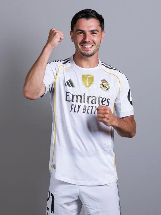 Tin đồn chuyển nhượng hàng ngày: Real Madrid gia hạn hợp đồng với Diaz HWG; Ronaldo gia hạn hợp đồng với Victory trong 3 ngày Tin đồn chuyển nhượng hàng ngày: Real Madrid gia hạn hợp đồng với Diaz HWG; Ronaldo gia hạn hợp đồng với Victory trong 3 ngày