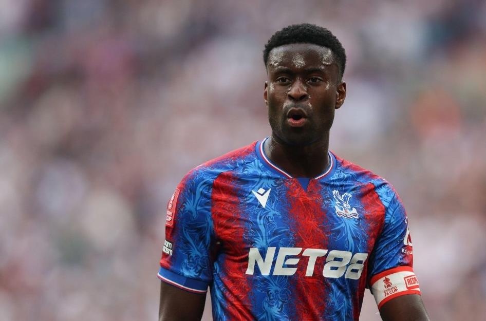 Tin đồn chuyển nhượng hàng ngày: Liverpool mua và bán, Barcelona khóa chặt tài năng Thụy Điển Tin đồn chuyển nhượng hàng ngày: Liverpool mua và bán, Barcelona khóa chặt tài năng Thụy Điển