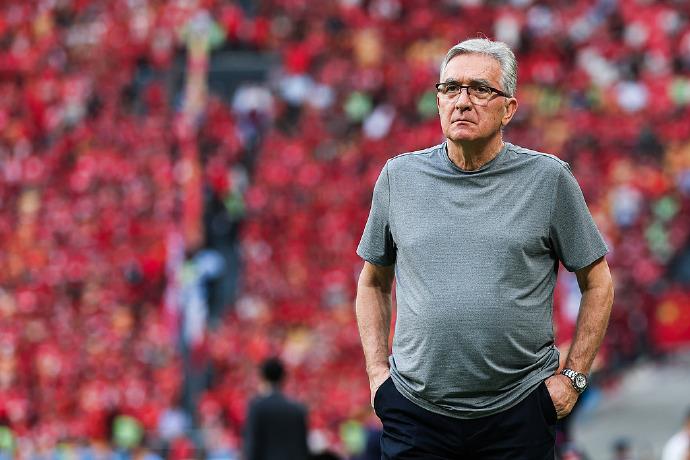 Ivan nhìn lại thời gian làm huấn luyện viên đội tuyển bóng đá quốc gia Trung Quốc: Điểm vòng loại World Cup của chúng tôi cao hơn 50% so với trước đó và chúng tôi đã giới thiệu 17 cầu thủ quốc tế mới Ivan nhìn lại thời gian làm huấn luyện viên đội tuyển bóng đá quốc gia Trung Quốc: Điểm vòng loại World Cup của chúng tôi cao hơn 50% so với trước đó và chúng tôi đã giới thiệu 17 cầu thủ quốc tế mới