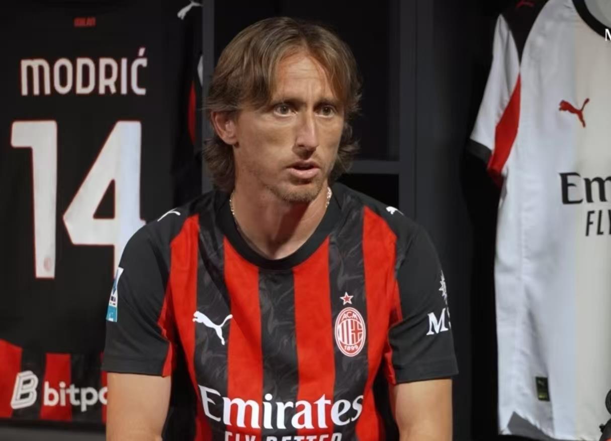 Modric: Milan không thể hài lòng với sự tầm thường, tôi vẫn còn khát khao và khát khao chiến thắng Modric: Milan không thể hài lòng với sự tầm thường, tôi vẫn còn khát khao và khát khao chiến thắng