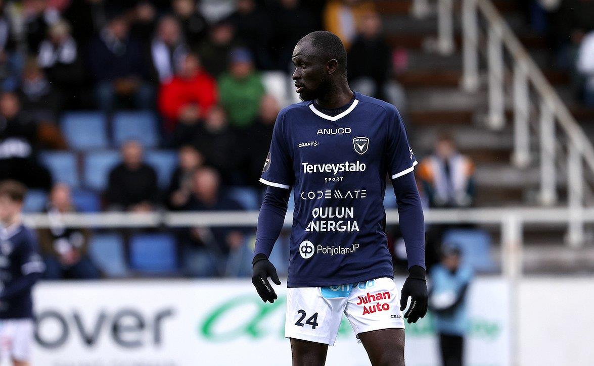 Quan chức Oulu: Đội tuyển và cầu thủ quốc tế Sierra Leone Dembuya đã chấm dứt hợp đồng sớm Quan chức Oulu: Đội tuyển và cầu thủ quốc tế Sierra Leone Dembuya đã chấm dứt hợp đồng sớm