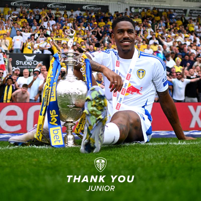 Quan chức Leeds United: Hợp đồng của Firpo hết hạn và Solomon trở lại Tottenham sau khi hết hạn cho mượn Quan chức Leeds United: Hợp đồng của Firpo hết hạn và Solomon trở lại Tottenham sau khi hết hạn cho mượn