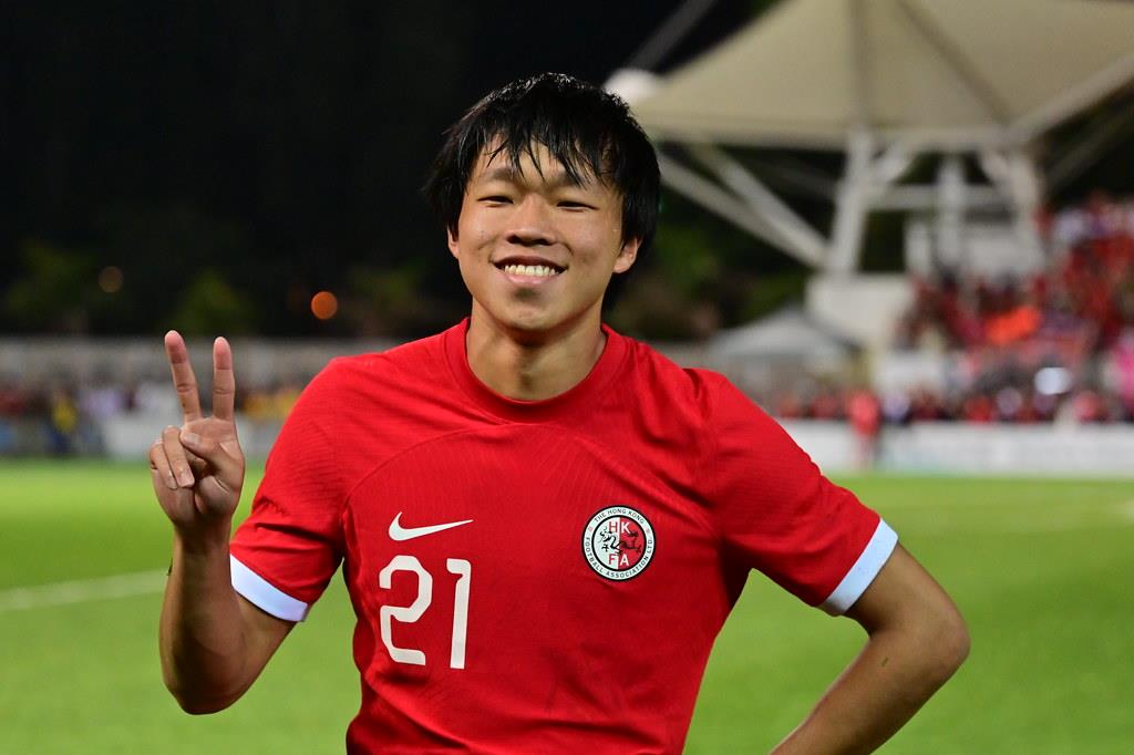 Nhận xét về các cầu thủ Hồng Kông: Trong trận chiến quan trọng giành vị trí thứ ba, ai sẽ trở thành chướng ngại vật đối với đội tuyển quốc gia Trung Quốc? Nhận xét về các cầu thủ Hồng Kông: Trong trận chiến quan trọng giành vị trí thứ ba, ai sẽ trở thành chướng ngại vật đối với đội tuyển quốc gia Trung Quốc?