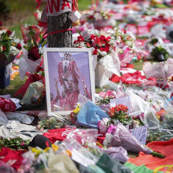 Quan chức Liverpool: Một bức tượng sẽ được dựng lên cho Jota tại Anfield và áo đấu mùa giải mới sẽ có huy hiệu đặc biệt Quan chức Liverpool: Một bức tượng sẽ được dựng lên cho Jota tại Anfield và áo đấu mùa giải mới sẽ có huy hiệu đặc biệt