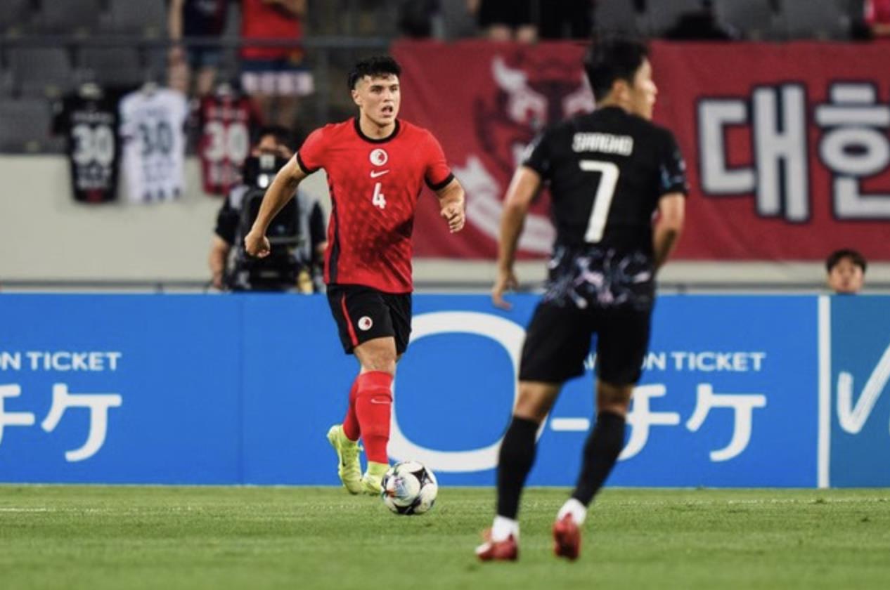 Nhận xét về các cầu thủ Hồng Kông: Trong trận chiến quan trọng giành vị trí thứ ba, ai sẽ trở thành chướng ngại vật đối với đội tuyển quốc gia Trung Quốc? Nhận xét về các cầu thủ Hồng Kông: Trong trận chiến quan trọng giành vị trí thứ ba, ai sẽ trở thành chướng ngại vật đối với đội tuyển quốc gia Trung Quốc?