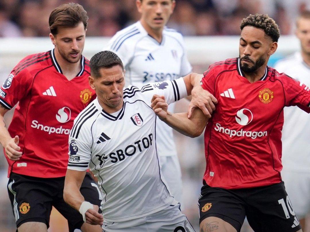 Với chỉ 1 điểm sau 2 vòng đầu tiên và chỉ có một bàn thắng phản lưới nhà, bạn đánh giá thế nào về màn trình diễn hiện tại của Manchester United? Với chỉ 1 điểm sau 2 vòng đầu tiên và chỉ có một bàn thắng phản lưới nhà, bạn đánh giá thế nào về màn trình diễn hiện tại của Manchester United?