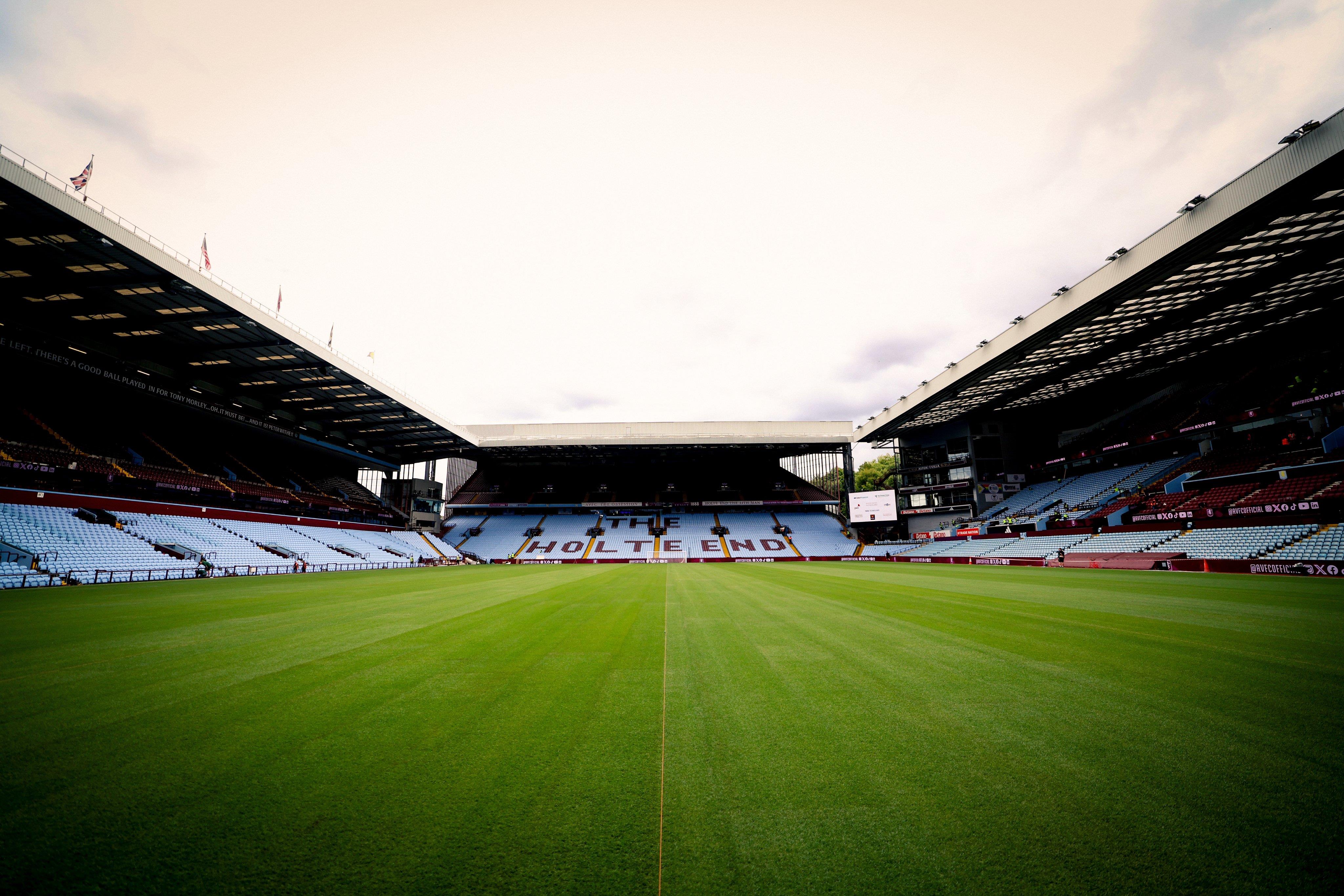 Truyền thông Anh: Villa bất bại trong 24 trận sân nhà, bao gồm chiến thắng 4-1 trước Newcastle. Truyền thông Anh: Villa bất bại trong 24 trận sân nhà, bao gồm chiến thắng 4-1 trước Newcastle.