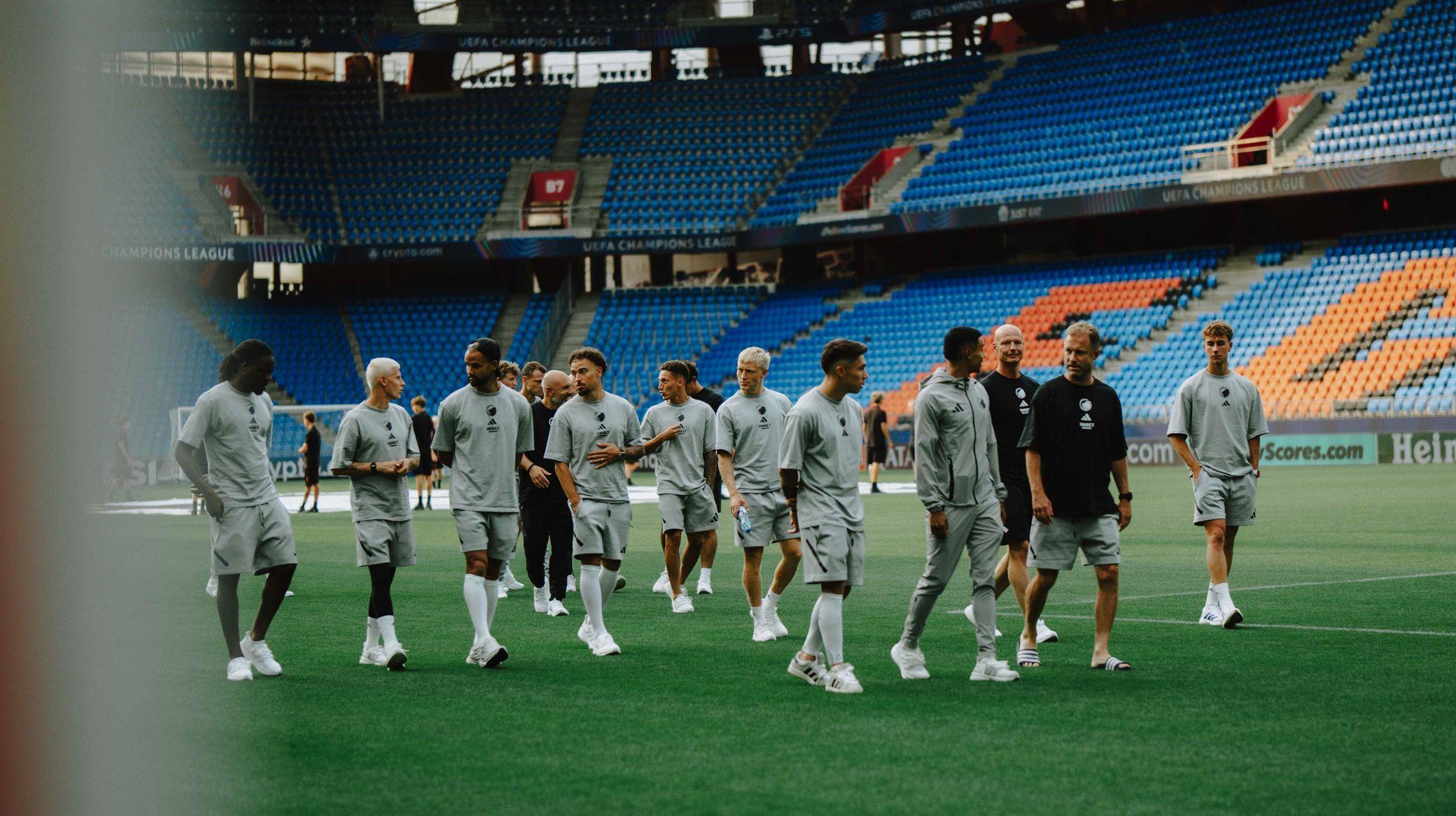 HLV Copenhagen: Basel mạnh ở mọi vị trí và chúng tôi phải cố gắng hết sức HLV Copenhagen: Basel mạnh ở mọi vị trí và chúng tôi phải cố gắng hết sức