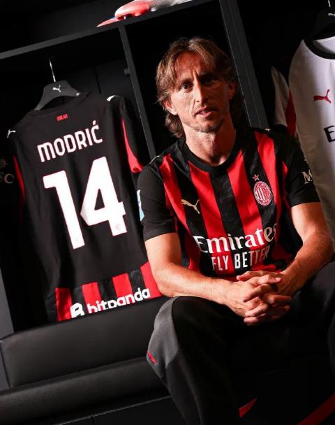 Chuyến du đấu mùa giải mới của Milan: tiếp tục những thay đổi lớn, tập trung vào các giải đấu trong nước và hy vọng giành lại suất tham dự vòng loại châu Âu Chuyến du đấu mùa giải mới của Milan: tiếp tục những thay đổi lớn, tập trung vào các giải đấu trong nước và hy vọng giành lại suất tham dự vòng loại châu Âu