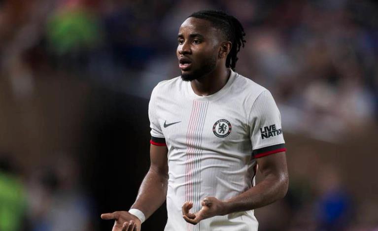 Sky: Bayern và Chelsea vẫn chưa đạt được thỏa thuận về việc ký hợp đồng với Nkunku, và Eberl đang nỗ lực để quảng bá Sky: Bayern và Chelsea vẫn chưa đạt được thỏa thuận về việc ký hợp đồng với Nkunku, và Eberl đang nỗ lực để quảng bá