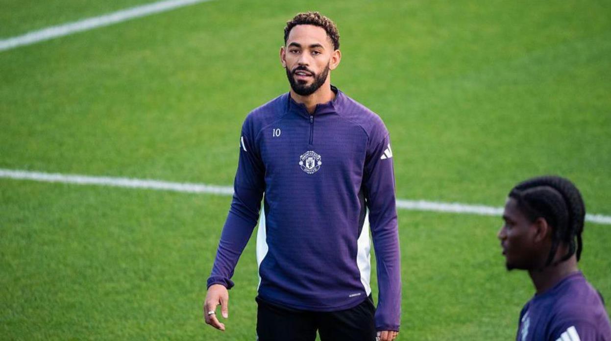 Irving: Vấn đề duy nhất của tôi với Cunha là thái độ của anh ấy. Anh ấy thường bắt tay trên sân. Irving: Vấn đề duy nhất của tôi với Cunha là thái độ của anh ấy. Anh ấy thường bắt tay trên sân.