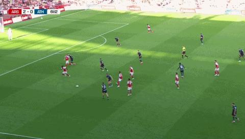 Cuộc kiểm tra có đạt không? Màn trình diễn của Czerkereş trước Bilbao: một cú đánh đầu và một cú đánh đầu bay trúng cột dọc. Cuộc kiểm tra có đạt không? Màn trình diễn của Czerkereş trước Bilbao: một cú đánh đầu và một cú đánh đầu bay trúng cột dọc.