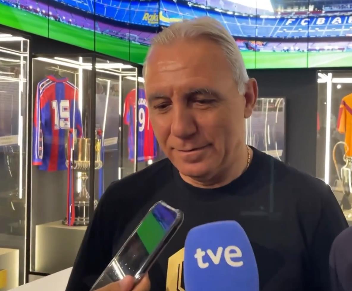 Stoichkov: Quả bóng vàng năm nay có thể thuộc về Dembélé, và Yamal chắc chắn sẽ thành công trong tương lai Stoichkov: Quả bóng vàng năm nay có thể thuộc về Dembélé, và Yamal chắc chắn sẽ thành công trong tương lai