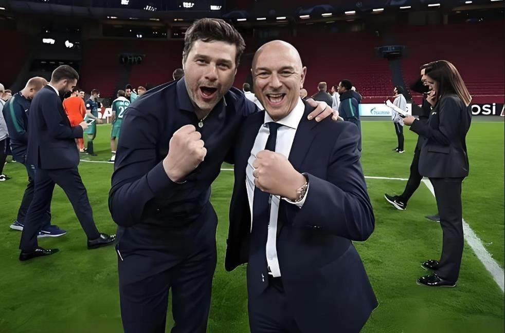 Nhìn lại 25 năm của Levy: Ông là người sáng lập Tottenham hay là trở ngại dẫn đến sự trì trệ? Nhìn lại 25 năm của Levy: Ông là người sáng lập Tottenham hay là trở ngại dẫn đến sự trì trệ?