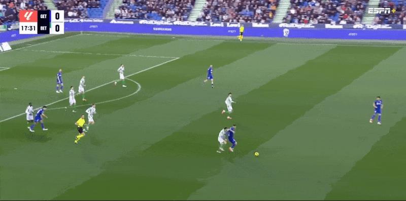 Nhìn lại những khoảnh khắc nổi tiếng nhất của Anthony Bettis mùa giải trước, liệu "Vị thần tròn" có thể tiếp tục phong độ như một vị thần trong mùa giải này không? Nhìn lại những khoảnh khắc nổi tiếng nhất của Anthony Bettis mùa giải trước, liệu "Vị thần tròn" có thể tiếp tục phong độ như một vị thần trong mùa giải này không?